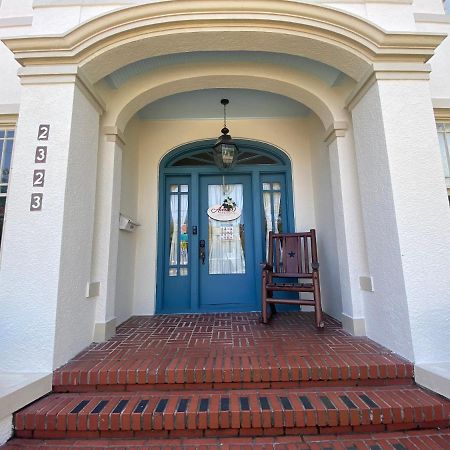 Avenue O Bed And Breakfast Galveston Exterior photo