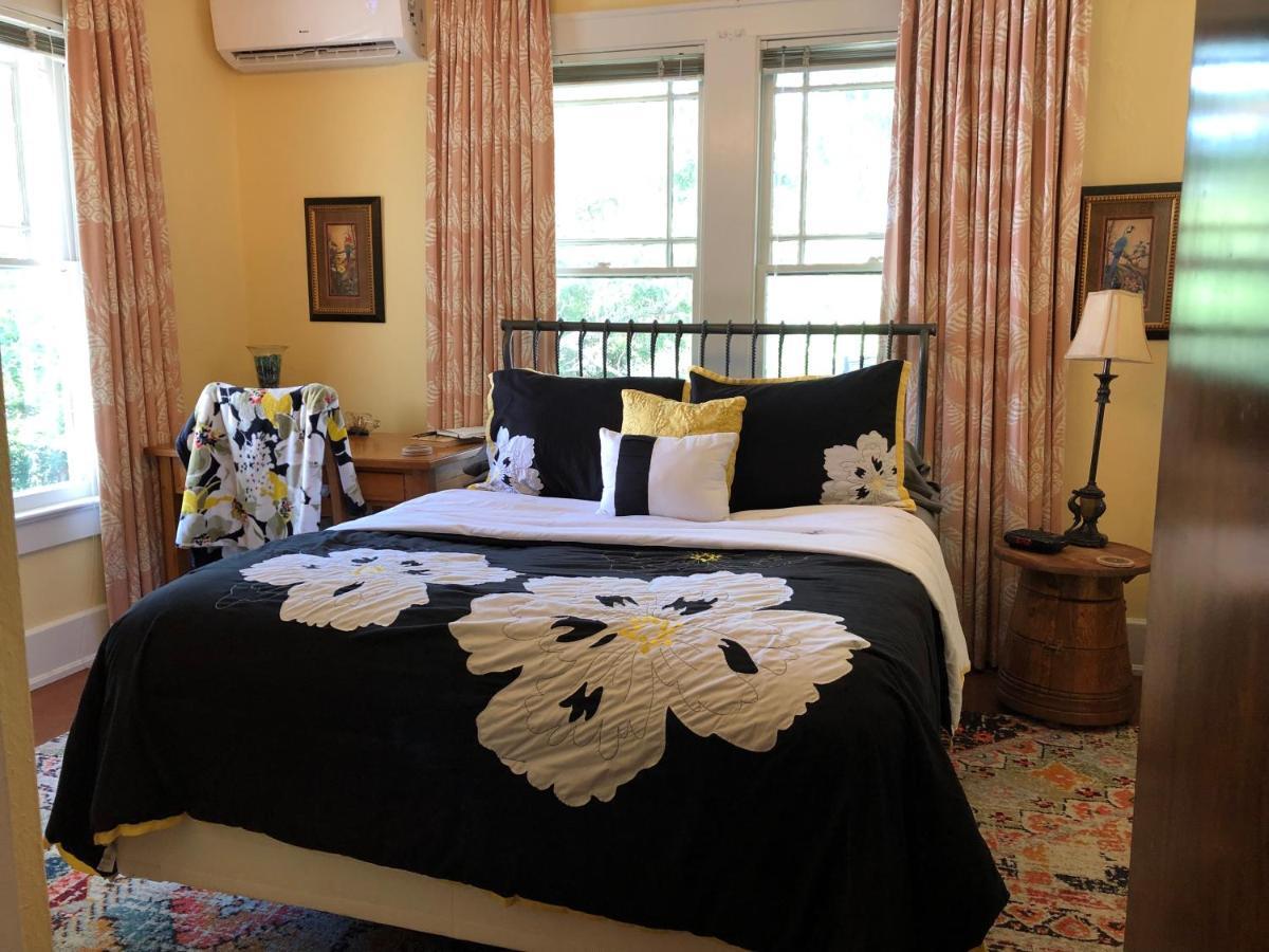 Avenue O Bed And Breakfast Galveston Exterior photo